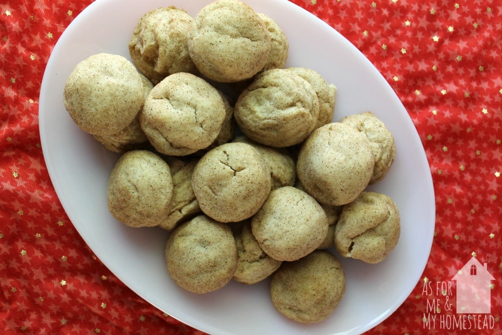 Delicious, soft snickerdoodle cookies that require no chill time!